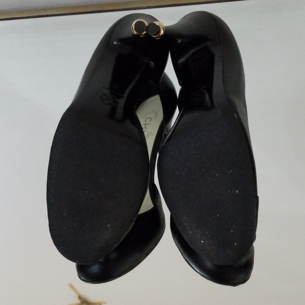 CHANEL Black Leather Camellia Peep-Toe Pumps - Picture 7 of 13